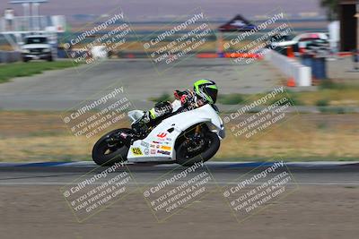 media/Aug-13-2023-CRA (Sun) [[1cfc37a6fb]]/Race 3 600 Superbike/Race/